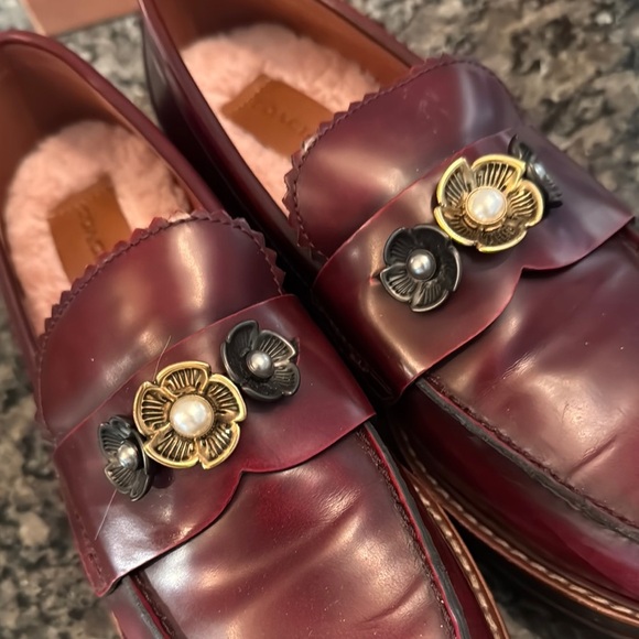 Coach Women’s Burgundy leather Loafers NWOT 7.5 - Picture 11 of 15